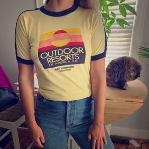 Vintage Gatlinburg TN shirt